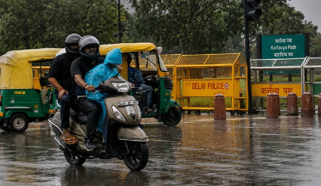 heavy-rain–dust-storm-lash-delhi-ncr-as-imd-issues-yellow-alert-2026-06-04