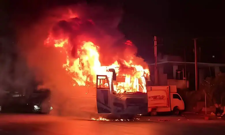 Srisailam-Hyderabad-bus-catches-fire-780×470