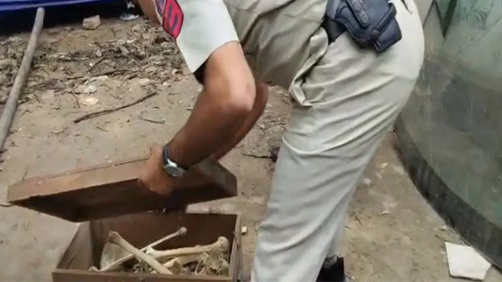 skeleton-found-in-scrap-box-from-school-in-delhi-1790408200